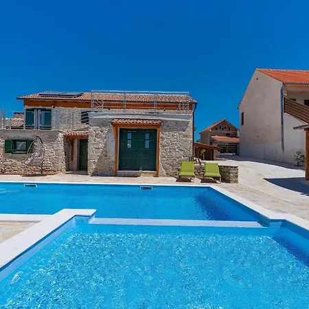 Hébergement de vacances Kunta